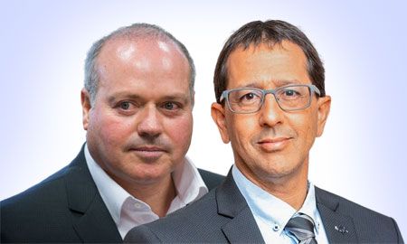 מימין: מנכ"ל הראל ביטוח ניר כהן ומנכ"ל קבוצת הראל מישל סיבוני |